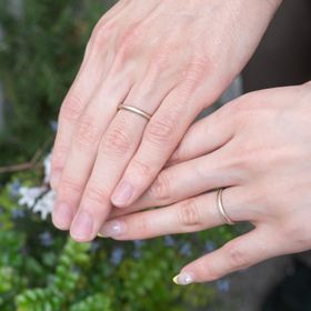 【Cayof(カヨフ)の口コミ】 指輪については素材選びから柔軟に選ぶことができました。シャンパンゴー…