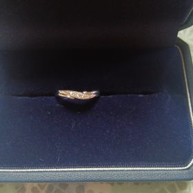 【銀座ダイヤモンドシライシの口コミ】 とにかくダイヤのキラキラが可愛い指輪です！！
指輪のタイプをストレート…