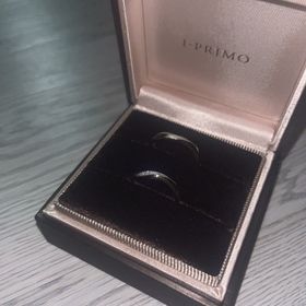【アイプリモ(I-PRIMO)の口コミ】 北斗七星を表す７粒のダイヤが女性の方のリングにあり、もう一方の男性の…