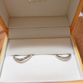 【ケイウノ ブライダル(K.UNO BRIDAL)の口コミ】 私は指が短くて小さいのですが、こちらの商品は指が長くみえきれいにみえ…