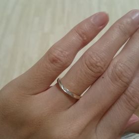 【俄(にわか)の口コミ】 華奢なデザインの結婚指輪が欲しくて探していたところ、俄の雪佳景が華奢…
