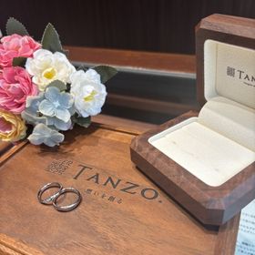 【TANZO.(鍛造指輪)の口コミ】 最初はキズがつきにくい/劣化しづらい品質に興味を持っての来店でした。
…