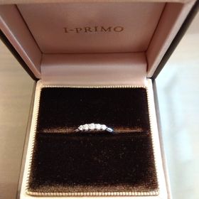 【アイプリモ(I-PRIMO)の口コミ】 ダイヤモンドの品質、輝き、デザイン全てにおいて最高です。プラチナとピ…