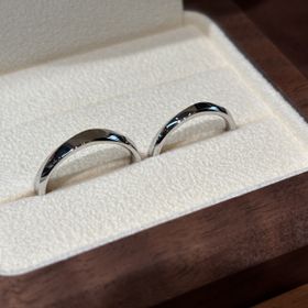 【TANZO.(鍛造指輪)の口コミ】 長く着けやすいデザインで、平甲丸のツーエッジにしました。ワンエッジだ…