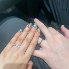 【アイプリモ(I-PRIMO)の口コミ】 ハーフエタニティかフルで迷いましたが、手の内側にダイヤが当たる違和感…