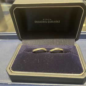 【銀座ダイヤモンドシライシの口コミ】 
ダイヤモンドは小さな粒の中に、まるで宇宙のような奥行きを感じさせる輝…