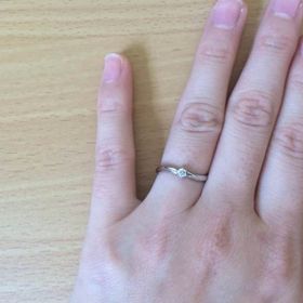 【ヴァンドーム青山(VENDOME AOYAMA)の口コミ】 シンプルながらも、カーブラインが女性らしくて気に入っています。

ダイ…