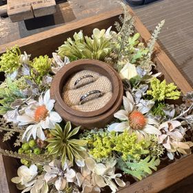 【鎌倉彫金工房の口コミ】 飽きの来ない、シンプルなデザインにしました。今後何年経ってもデザイン…