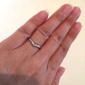 【ケイウノ ブライダル(K.UNO BRIDAL)の口コミ】 オーダーメイドなので自分の指にピッタリのサイズで作っていただくことが…