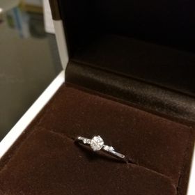 【アイプリモ(I-PRIMO)の口コミ】 指に馴染んでしっくりきたことと、商品名サジッタが11月の星座ということ…