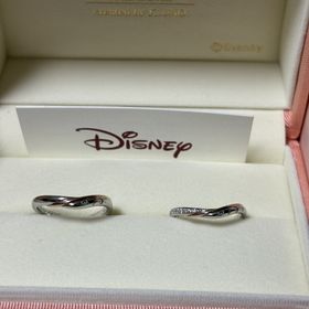 【ケイウノ ブライダル(K.UNO BRIDAL)の口コミ】 好きで思い入れのあるスティッチの刻印を入れてもらった。シンプルで普通…