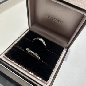 【アイプリモ(I-PRIMO)の口コミ】 形がウェーブで、ボリュームがあるデザインなので
手が大きく間接しっかり…