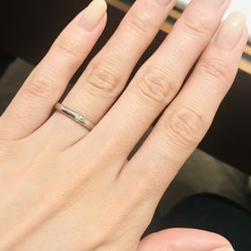 【銀座ダイヤモンドシライシの口コミ】 指輪の幅•素材•ダイヤの埋め込み型をそれぞれ選ぶことができる…