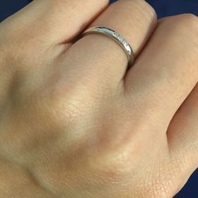 【銀座ダイヤモンドシライシの口コミ】 もともとは指輪を普段つけているのが気になってしまうので、外している事…