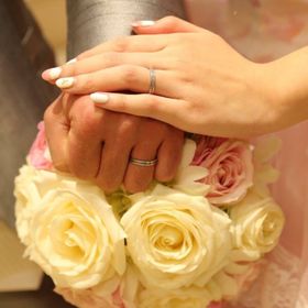 【canal4℃(カナルヨンドシー)の口コミ】 シンプルなデザインを探していて一目ぼれしました
細すぎず太すぎず、かと…