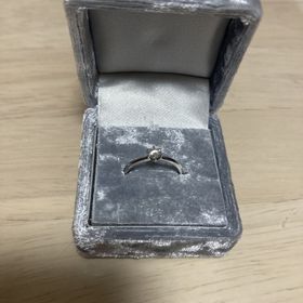 【COCCO(コッコ)の口コミ】 目立ちすぎないものがよく、リングが太すぎないのも良かったです。結婚指…