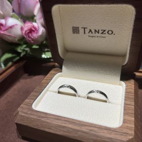 【TANZO.(鍛造指輪)の口コミ】 テーマは流れ星をイメージして作成しました。キラキラ過ぎない、デザイン…