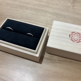 【出雲結(いずもゆい)の口コミ】 ダイヤを使っているが、シンプルで爪のひっかかりもなく、日常使いしやす…