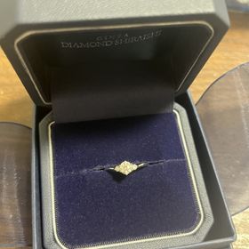 【銀座ダイヤモンドシライシの口コミ】 選べるデザインの種類が多いです。プロポーズリングをいただいたので、後…