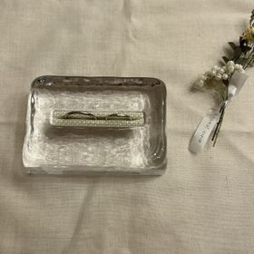 【mina.jewelry(ミナジュエリー)の口コミ】 自分たちでいろいろなデザインから選ぶことができます。
デザインや素材、…