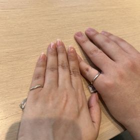 【Flowaves(フロウェーブス)の口コミ】 シンプルなデザインだけど、ダイヤが少しあしらわれているデザインが希望…