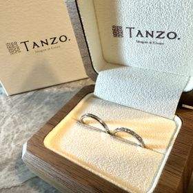 【TANZO.(鍛造指輪)の口コミ】 リングタイプはストレートで
シーンに合わせて使い分けがしやすいハーフエ…