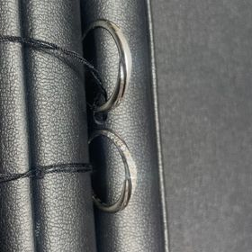 【エクセルコダイヤモンド(EXELCO DIAMOND)の口コミ】 ストレートの指輪にラインが入っているデザインで探していました。
エクセ…