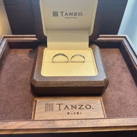 【TANZO.(鍛造指輪)の口コミ】 シンプルで付け心地が良く、価格もそこまで高すぎず非常にいい指輪です！
…