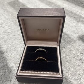 【アイプリモ(I-PRIMO)の口コミ】 男女で別のデザインの指輪を購入しました。
男性側のデザインは凹凸がある…