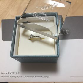 【ESTELLE(エステール)の口コミ】 旦那さんがサプライズ購入してくれていました。決め手は、シンデレラモチ…