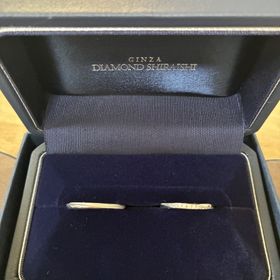 【銀座ダイヤモンドシライシの口コミ】 銀座ダイヤモンドシライシのブーケは、１箇所ではなく左右にもダイヤモン…