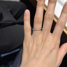 【銀座ダイヤモンドシライシの口コミ】 昔から好きなブランドがあり、そのブランドで結婚指輪を検討していました…