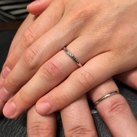 【俄(にわか)の口コミ】 軽くて細めで付け心地の良いところ。有名ブランドで手頃な値段だったこと…