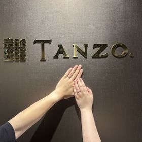 【TANZO.(鍛造指輪)の口コミ】 内側に丸みのある内甲丸の加工が施されているので、つけ心地がとても滑ら…