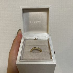 【ENUOVE(イノーヴェ)の口コミ】 ファッションに合わせてシルバーやゴールドなど、指輪を付け替える事が多…