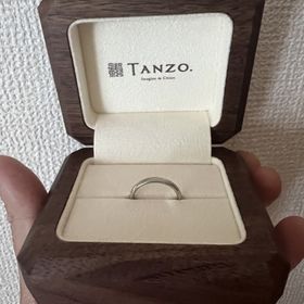 【TANZO.(鍛造指輪)の口コミ】 こだわりの製法を1から説明してくださり、理解が深まりました。

シンプル…
