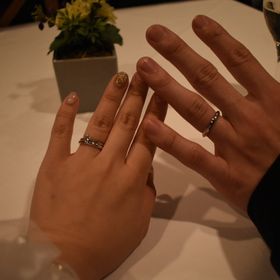 【ケイウノ ブライダル(K.UNO BRIDAL)の口コミ】 三日月のデザインがとても気に入っていて、他のブランドでも似たようなデ…