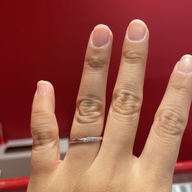 【AFFLUX(アフラックス)の口コミ】 NANAという題名で、ふたりを結ぶ奇跡の天の川をイメージした指輪です。七…