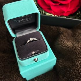 【ティファニー(Tiffany & Co.)の口コミ】 毎日つけていても違和感のないデザインと、ティファニーさんのこだわりが…