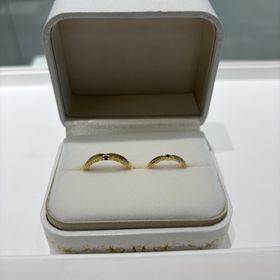 【Disney PRINCESS Aladdin(ディズニープリンセスアラジン)】の口コミ ゴールドの結婚指輪を探していて、アラジンシリーズがピッタリと2人の好み...