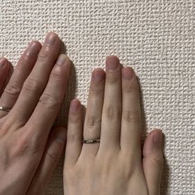 【TANZO.(鍛造指輪)の口コミ】 デザインは女性っぽいデザインです。
テイストはダイヤも入れて高級感もあ…