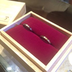 【ichi(イチ)の口コミ】 担当して下さった職人さんが熱い想いに溢れている方で、一つひとつの指輪…