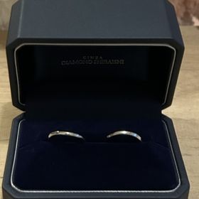 【銀座ダイヤモンドシライシの口コミ】 私たちの買った指輪はシンプルと派手の間の感じで普段からつけるのにとて…