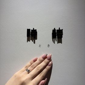 【出雲結(いずもゆい)の口コミ】 結婚指輪の雲結はストレートでシンプルなのに、真ん中だけマット加工が施…