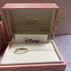 【ケイウノ ブライダル(K.UNO BRIDAL)の口コミ】 溶けたハチミツが可愛いです。着け心地も良く一風変わったデザインで他人…