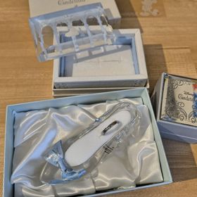 【Disney Cinderella(ディズニー シンデレラ)】の口コミ プラチナの純度が高いものは固くて変形しにくい、というを聞き、長持ちする...