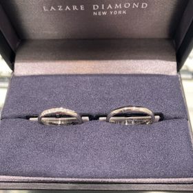 【ラザール ダイヤモンド(LAZARE DIAMOND)の口コミ】 結婚指輪として職場でつけていても、目立ちすぎず、ダイヤが入っていない…