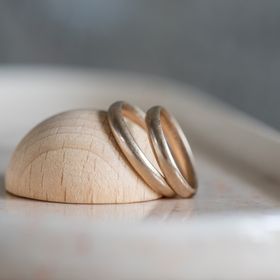 【Cayof(カヨフ)の口コミ】 シンプルかつ上品さもしっかりある。
個人的には目立つものよりは全体に馴…