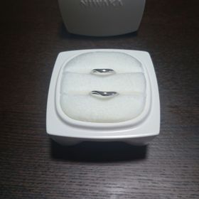 【俄(にわか)の口コミ】 一生飽きの来ないシンプルなデザインでした。

また、月の雫という名の通…