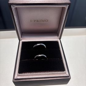 【アイプリモ(I-PRIMO)の口コミ】 婚約指輪に、真ん中に大きなダイヤが着いたものをもらいました。なので結…